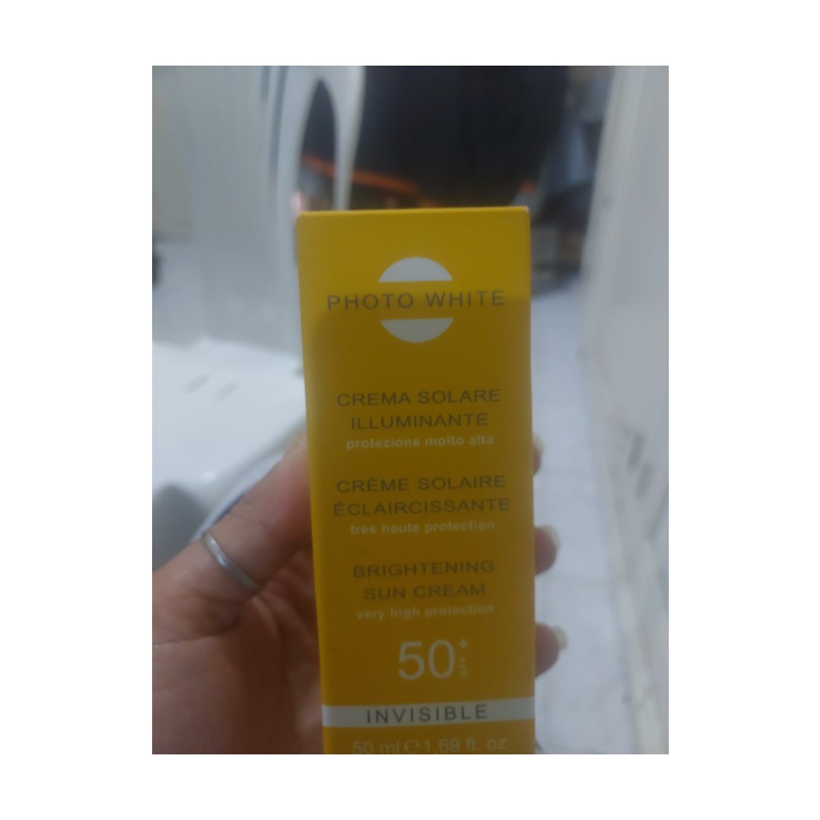 Photo white Ecran invisible spf 50+