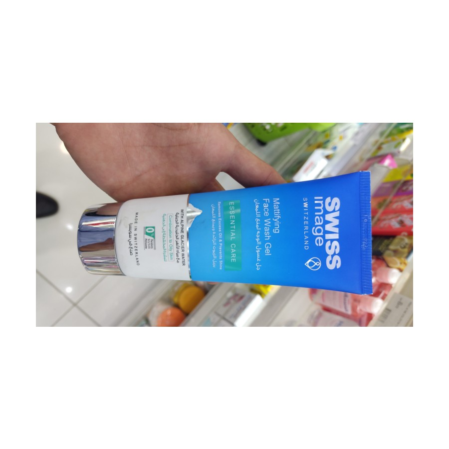 swiss image essential care mattifying face wash gel 200ml